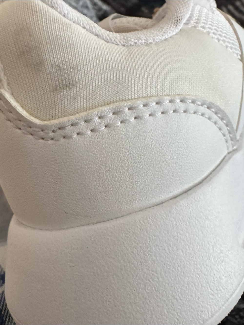 Adidas Kids Multi X 1 size 10 NEW with Tags - Picture 6 of 7